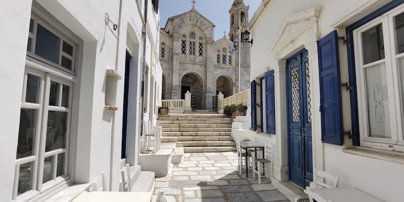 Υστέρνια: Το χωριό μπαλκόνι της Τήνου στο Αιγαίο