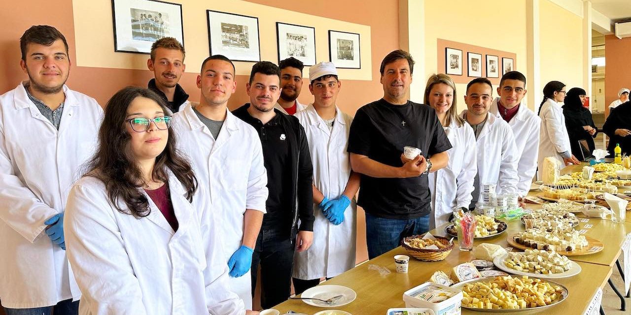 AB3F4E65-0452-4CB3-B09C-E97E7956315F