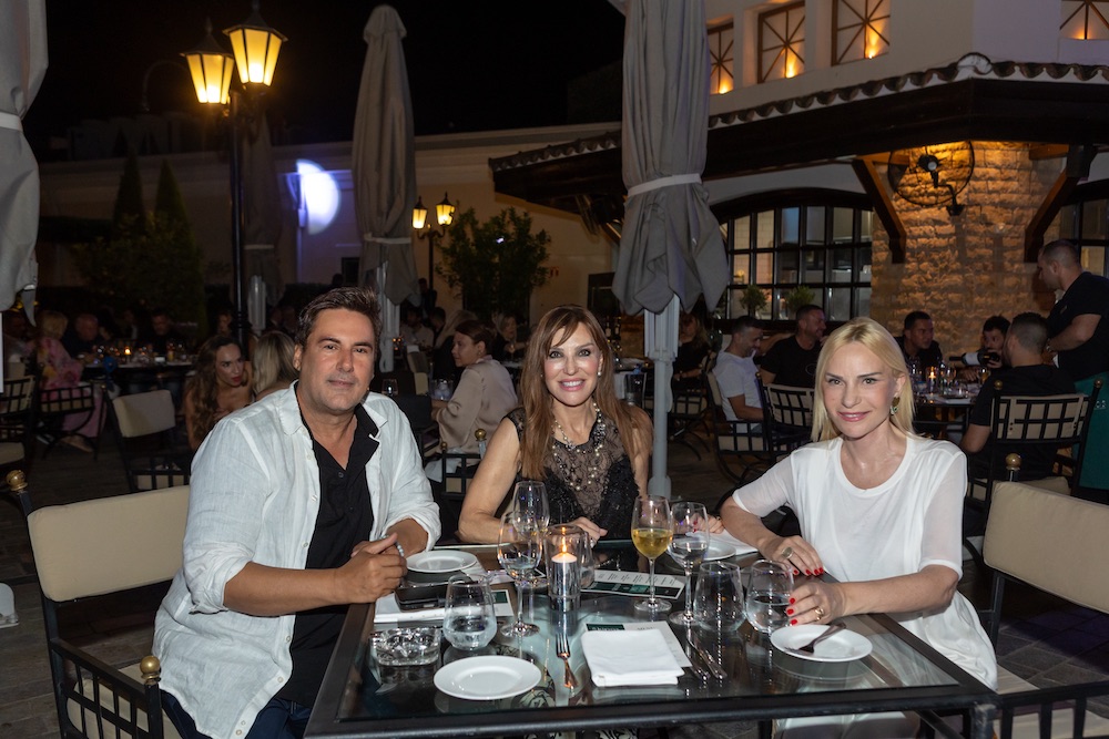 Με άρωμα Μεσογείου: ō kipos restaurant bar