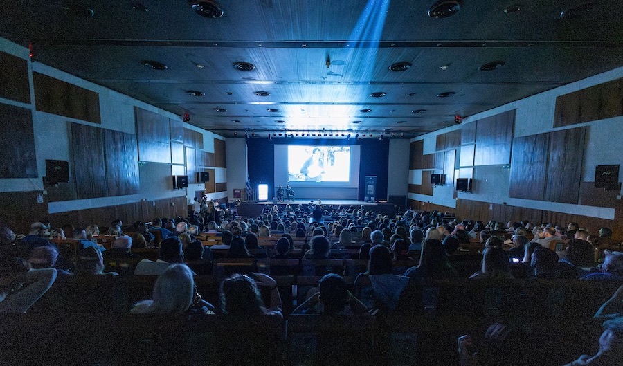 Σουλτανά:Το Βιβλίο του Μένιου Σακελλαρόπουλου