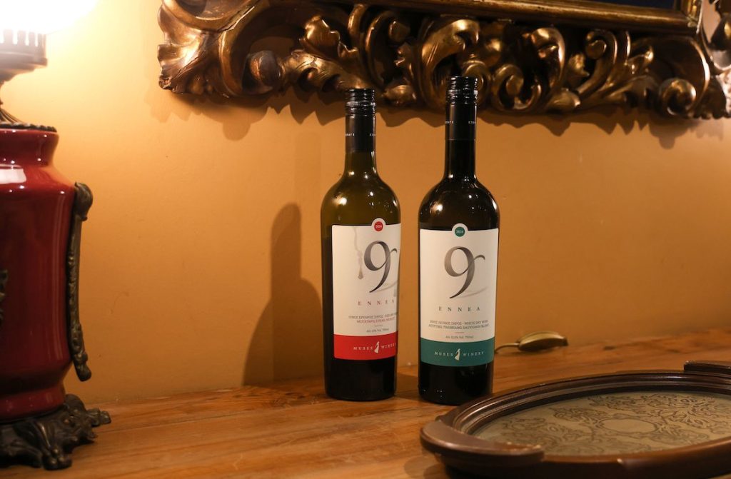 Κρυφτό: Στο θέατρο με Τουμασάτου Δροσάκη