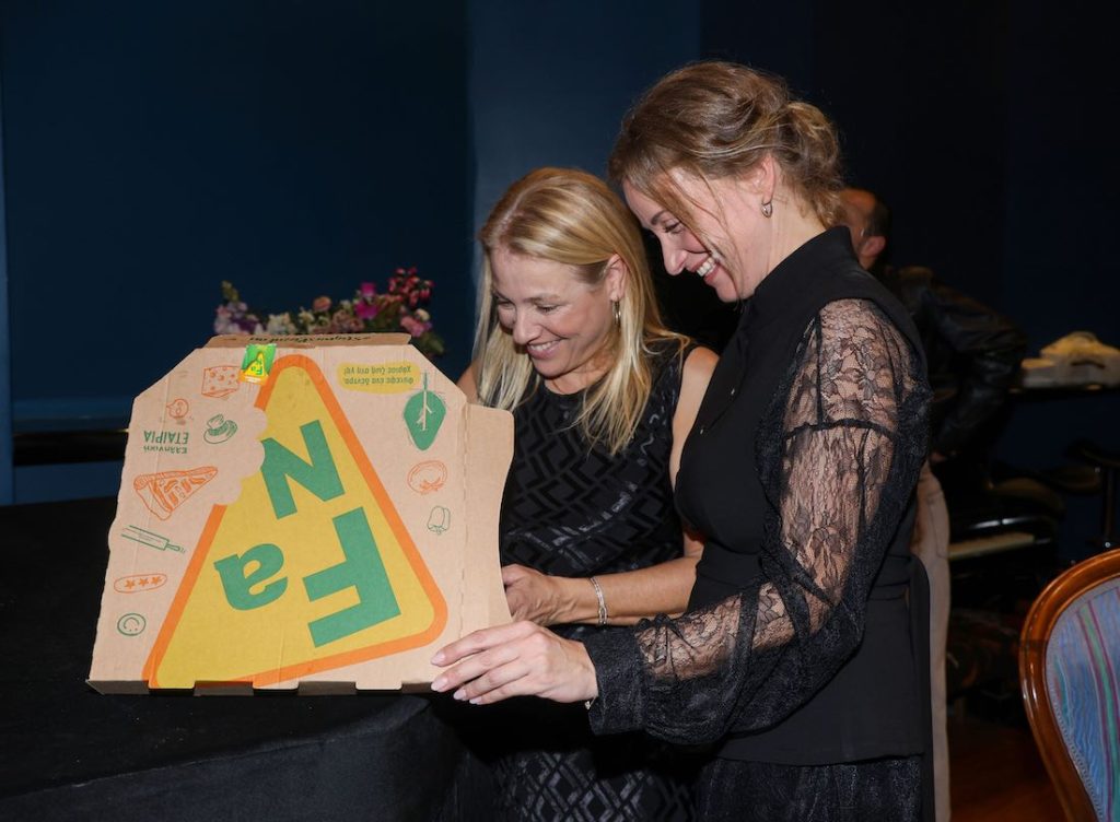 Κρυφτό: Στο θέατρο με Τουμασάτου Δροσάκη